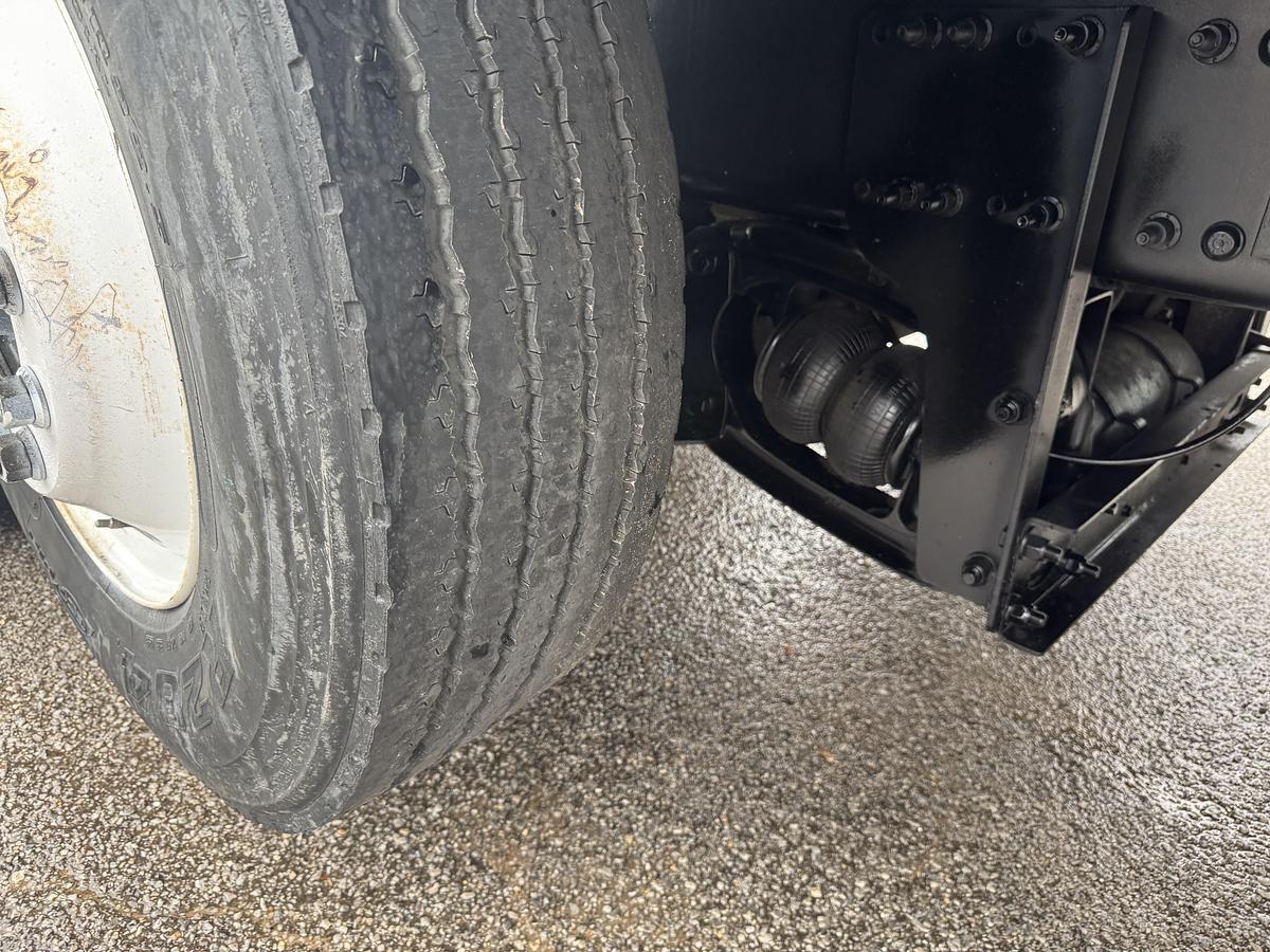 Used 2014 Freightliner® 114SD