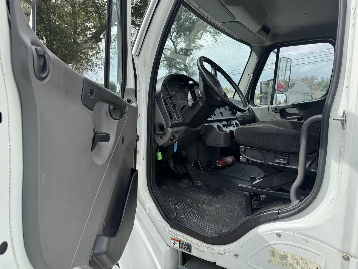 Used 2016 Freightliner® M2 106