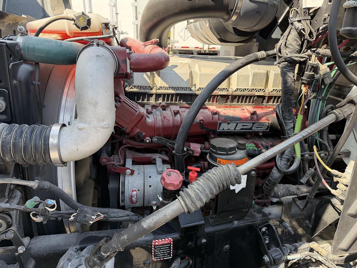 Used 2016 MACK CXU 613