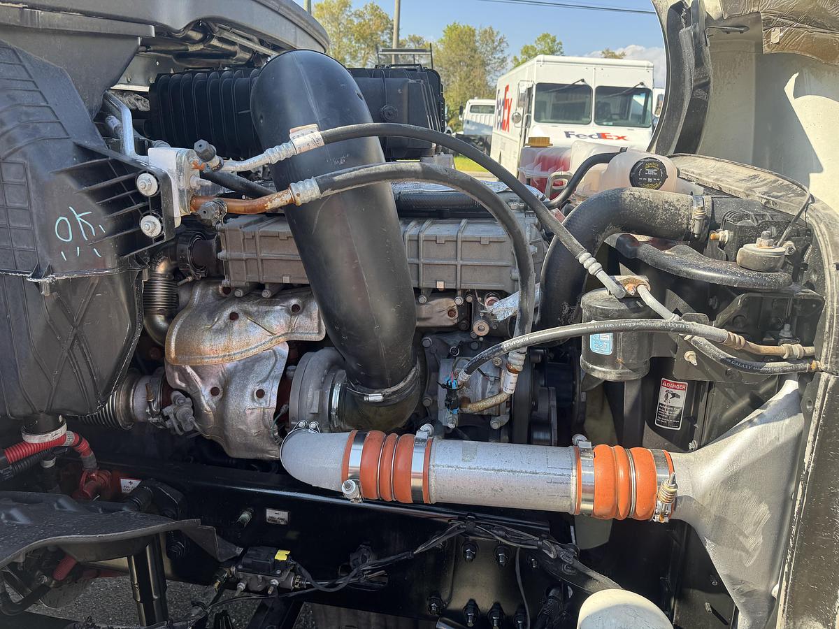 Used 2018 Freightliner® CASCADIA 126