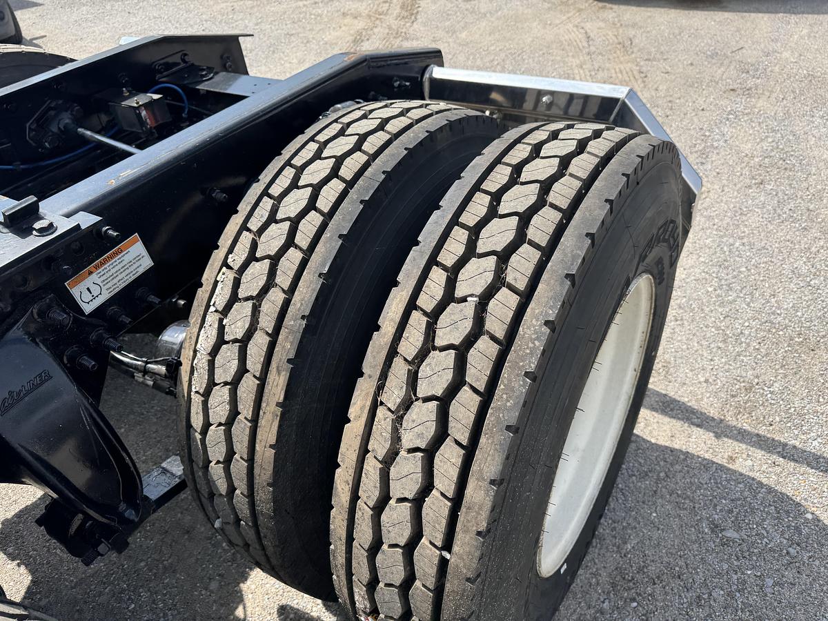 Used 2019 Freightliner® CASCADIA