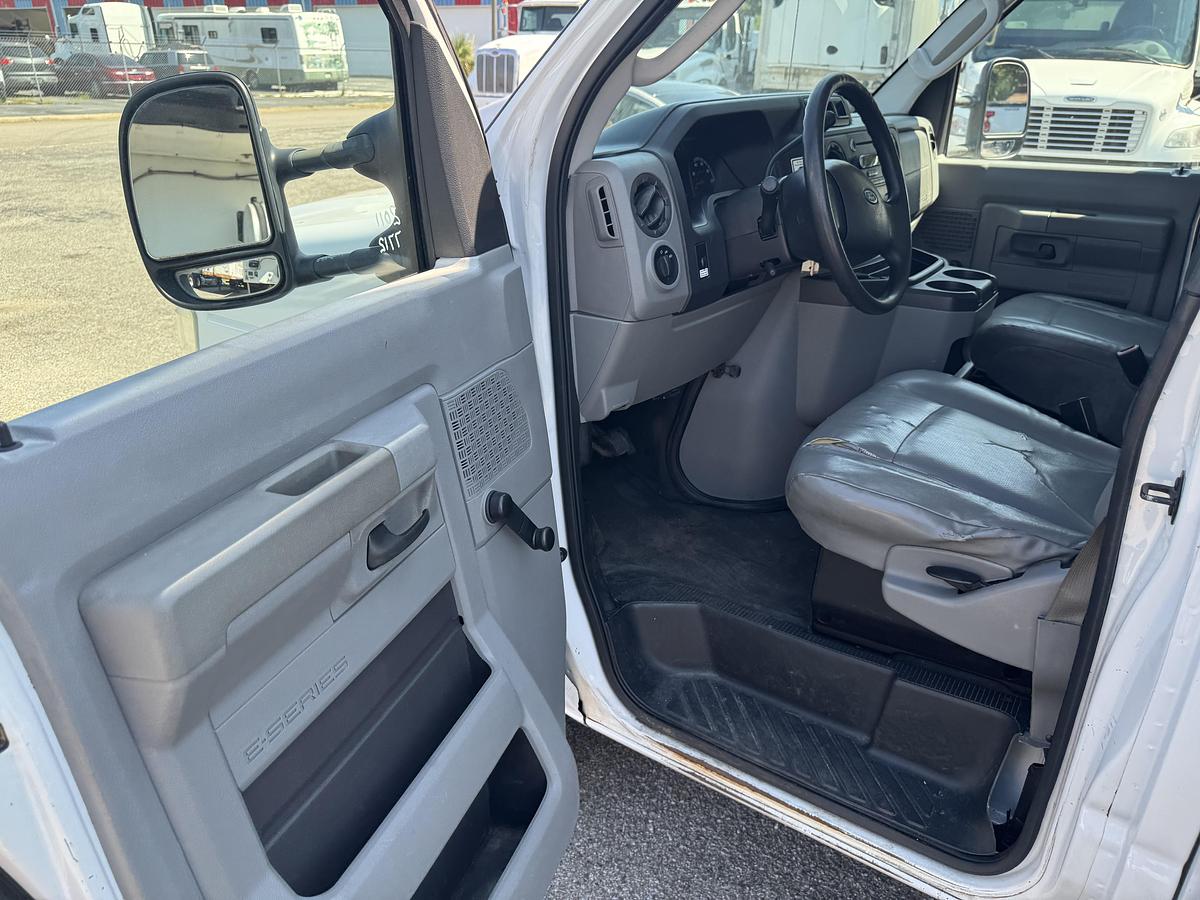 Used 2011 FORD E-350