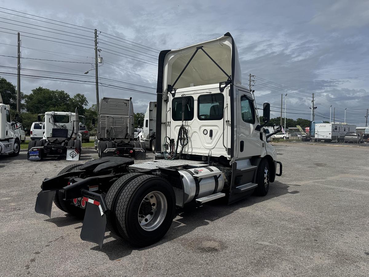 Used 2022 Freightliner® CASCADIA 126