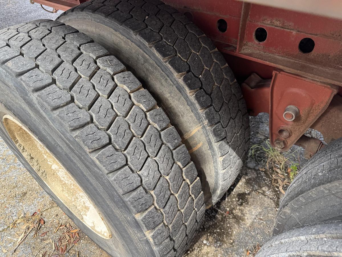 Used 2005 CLARK FLATBED TRAILER