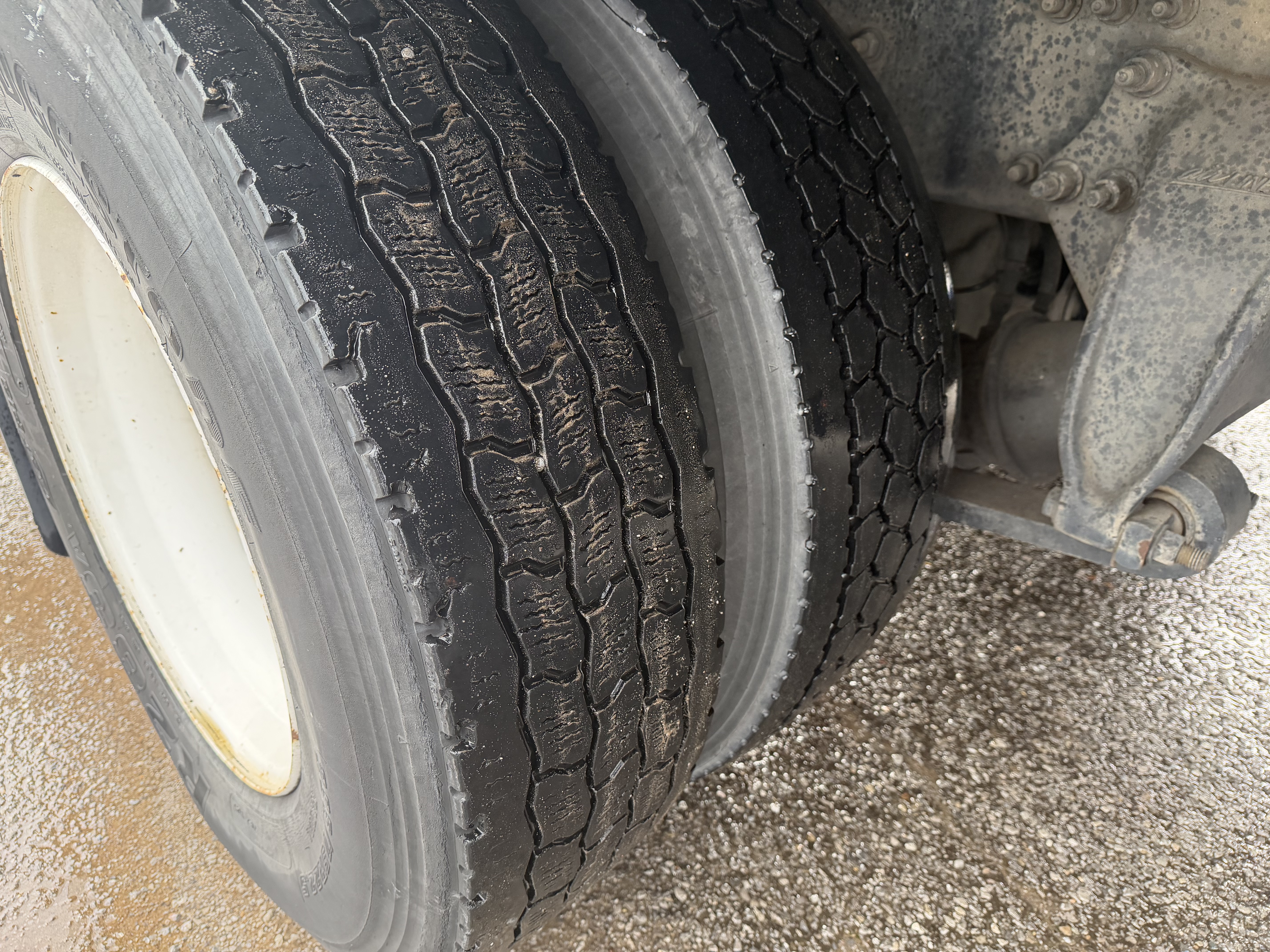 Used 2017 Freightliner M2 106