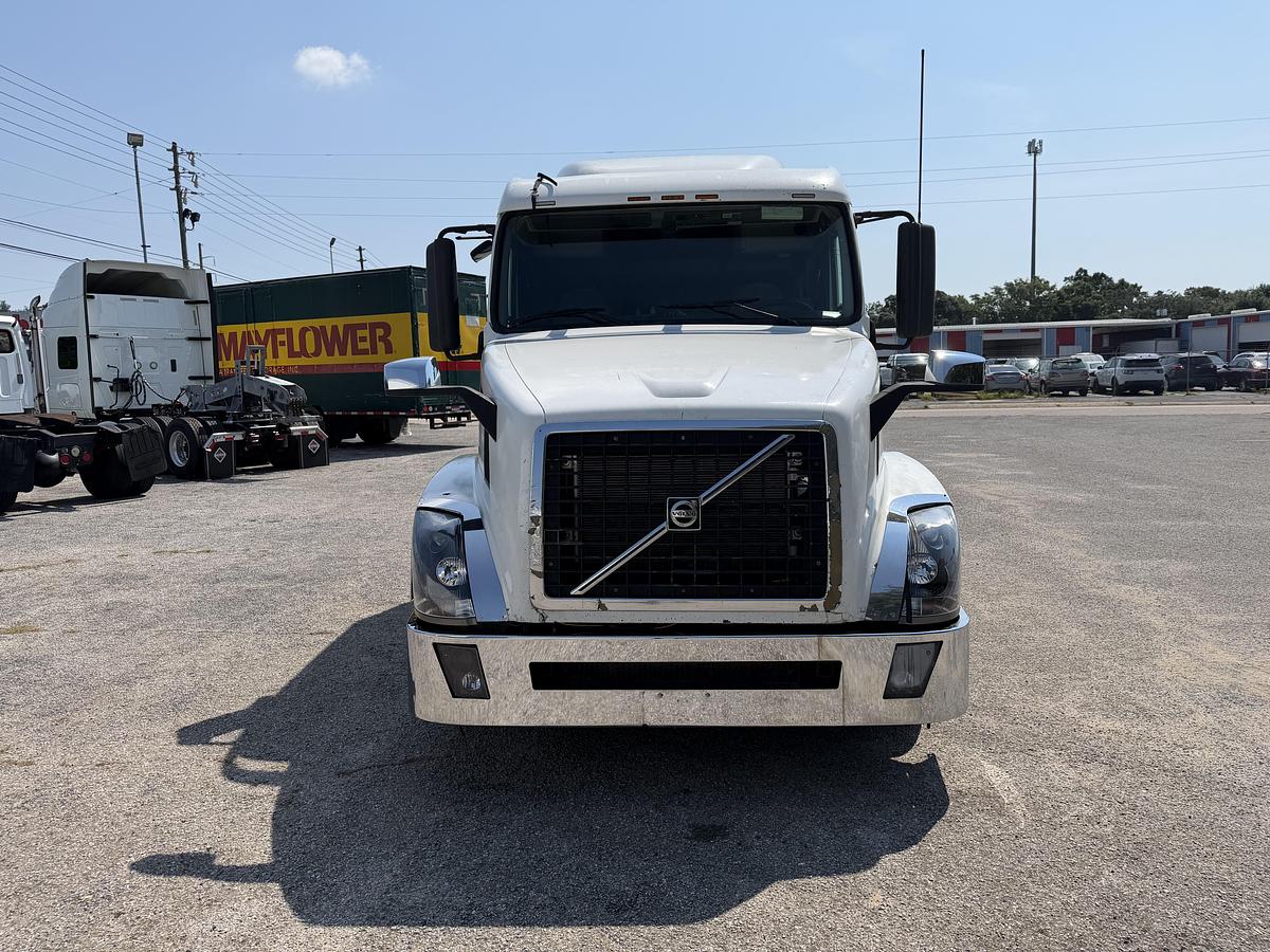 Used 2007 VOLVO VNL