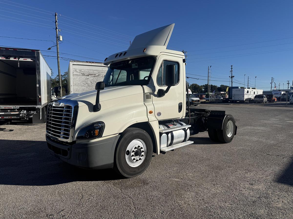 Used 2019 Freightliner® CASCADIA