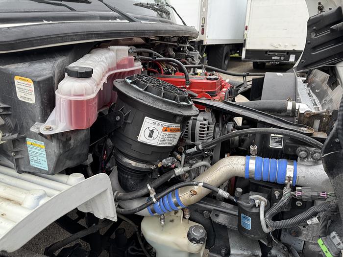 Used 2015 Freightliner® M2 106