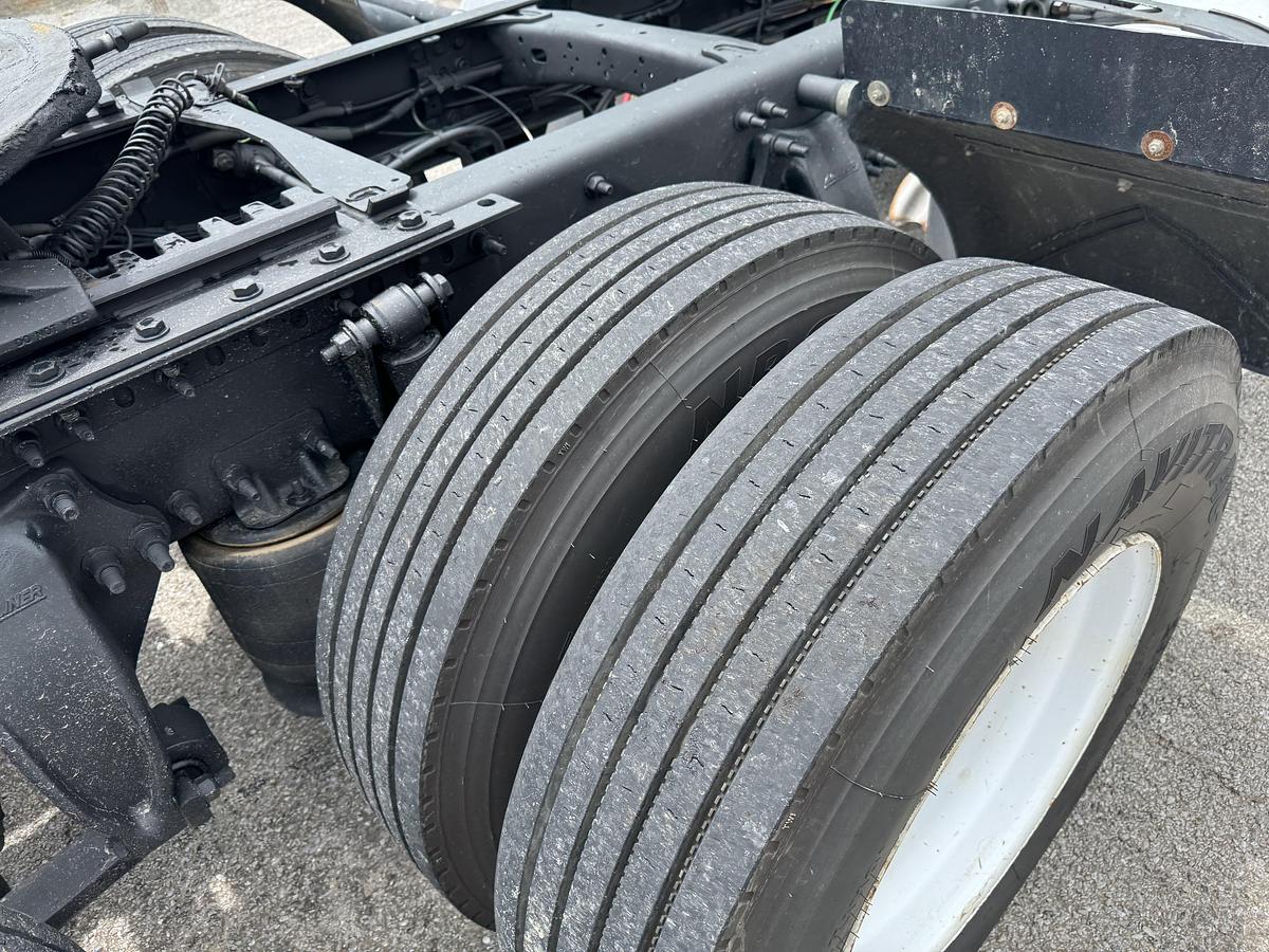 Used 2016 Freightliner® CASCADIA