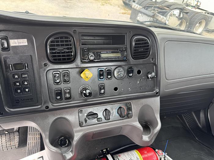 Used 2016 Freightliner® M2 106