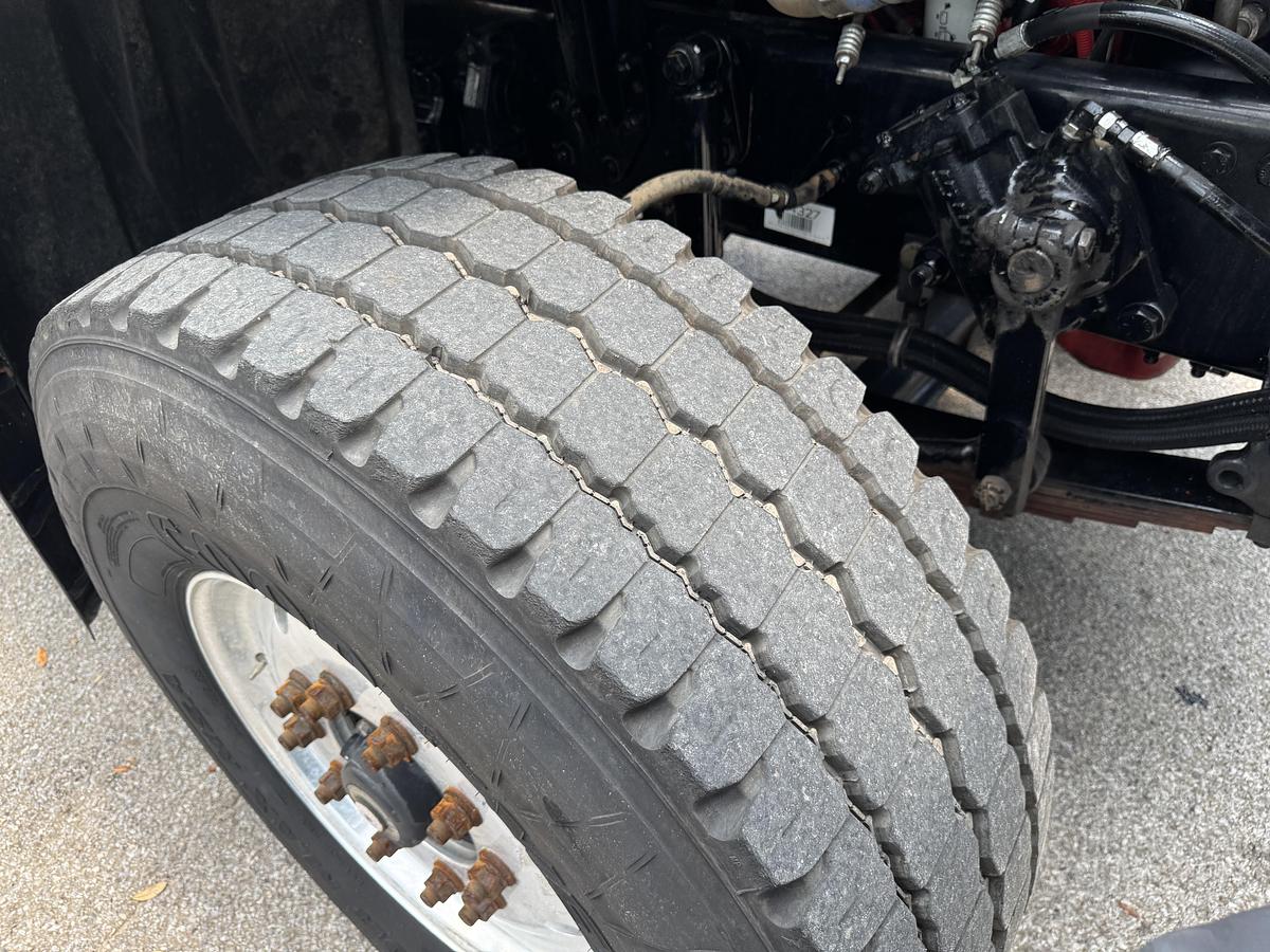 Used 2016 Freightliner® 108SD