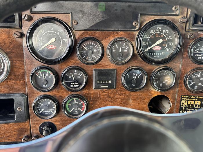Used 1992 PETERBILT 379