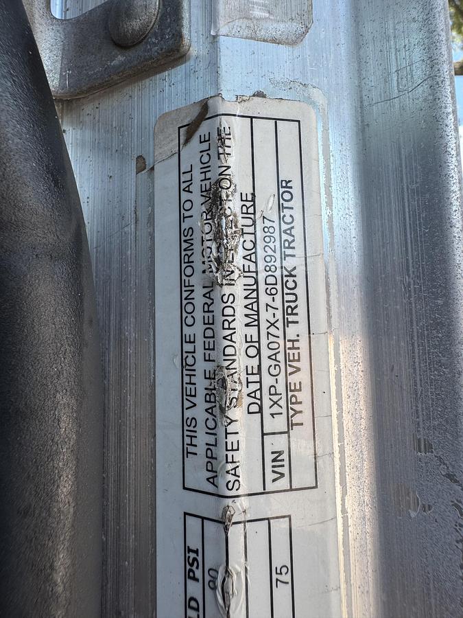 Used 2006 Peterbilt 385