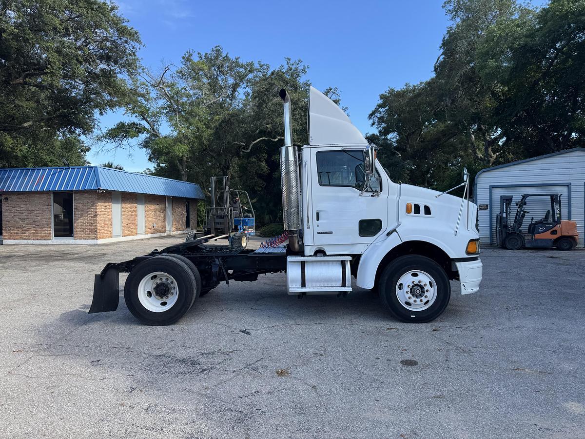 Used 2004 STERLING A9500