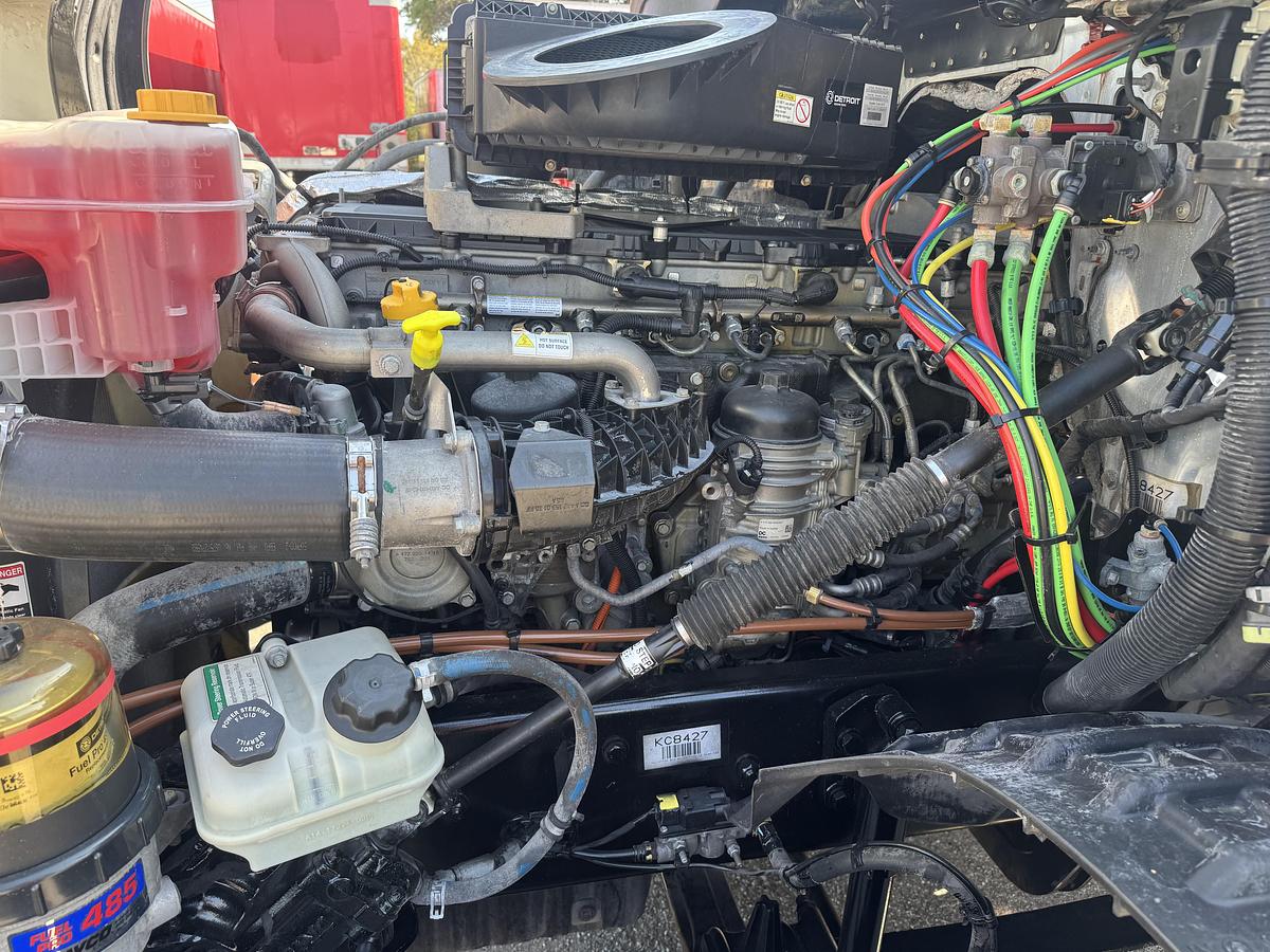 Used 2018 Freightliner® CASCADIA 126