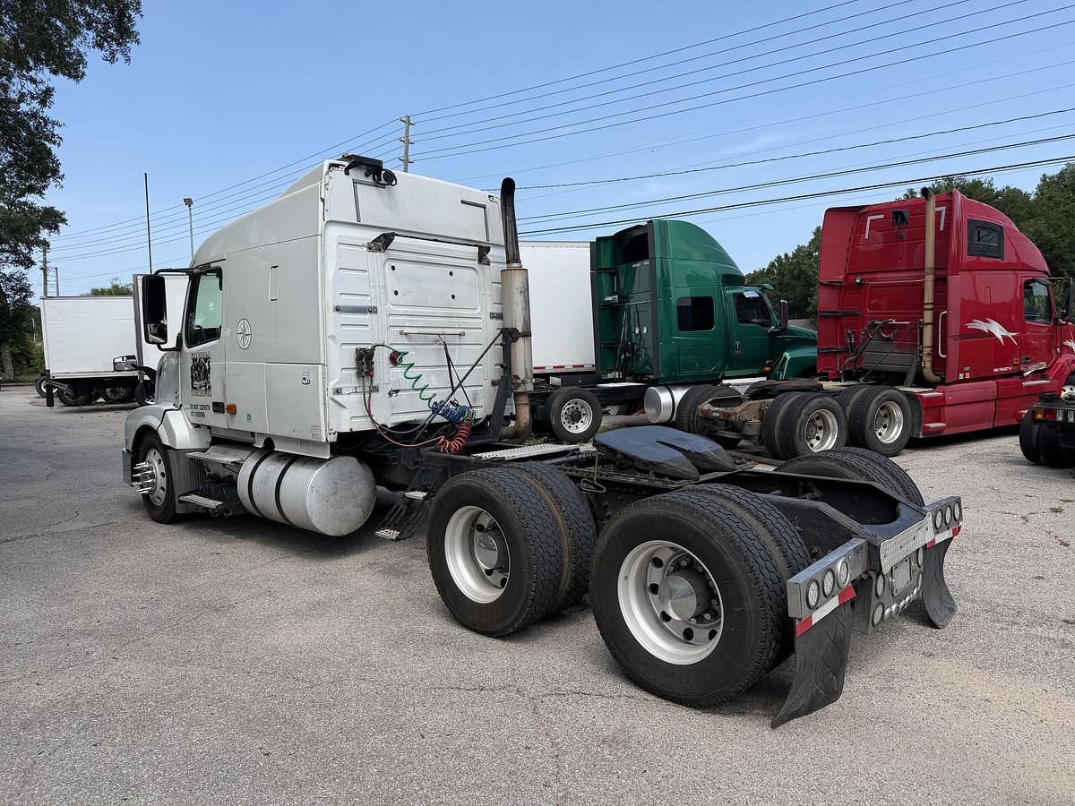 Used 2007 VOLVO VNL