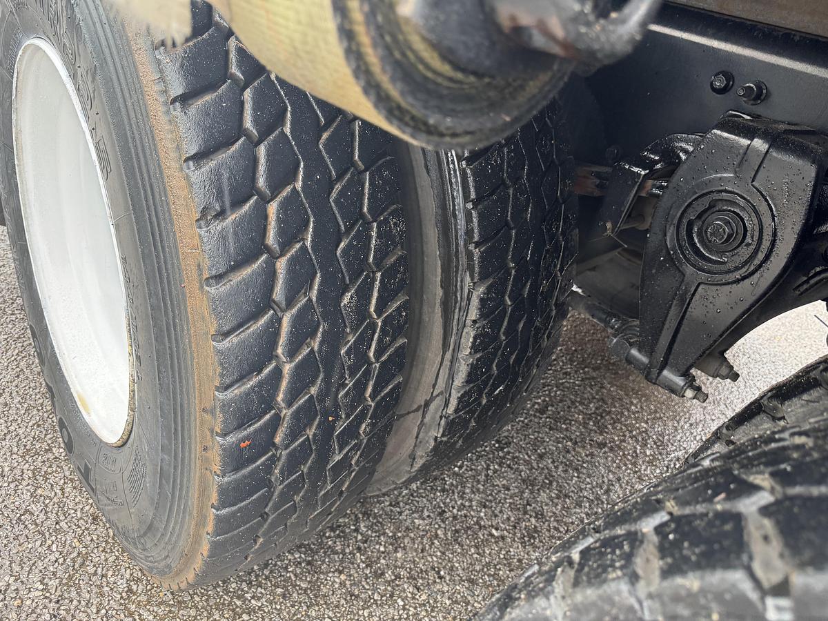 Used 2014 Freightliner® 114SD