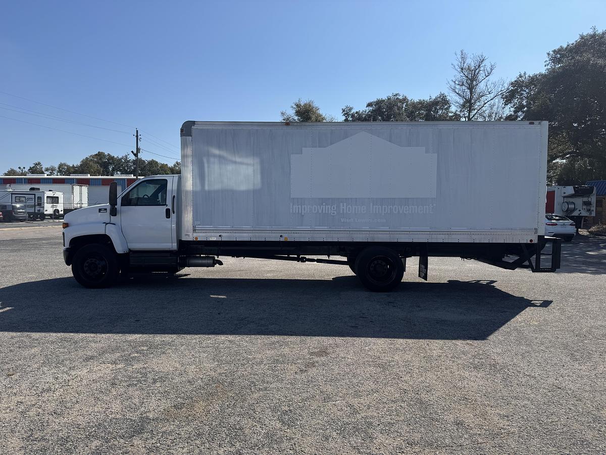 Used 2005 CHEVROLET C6500