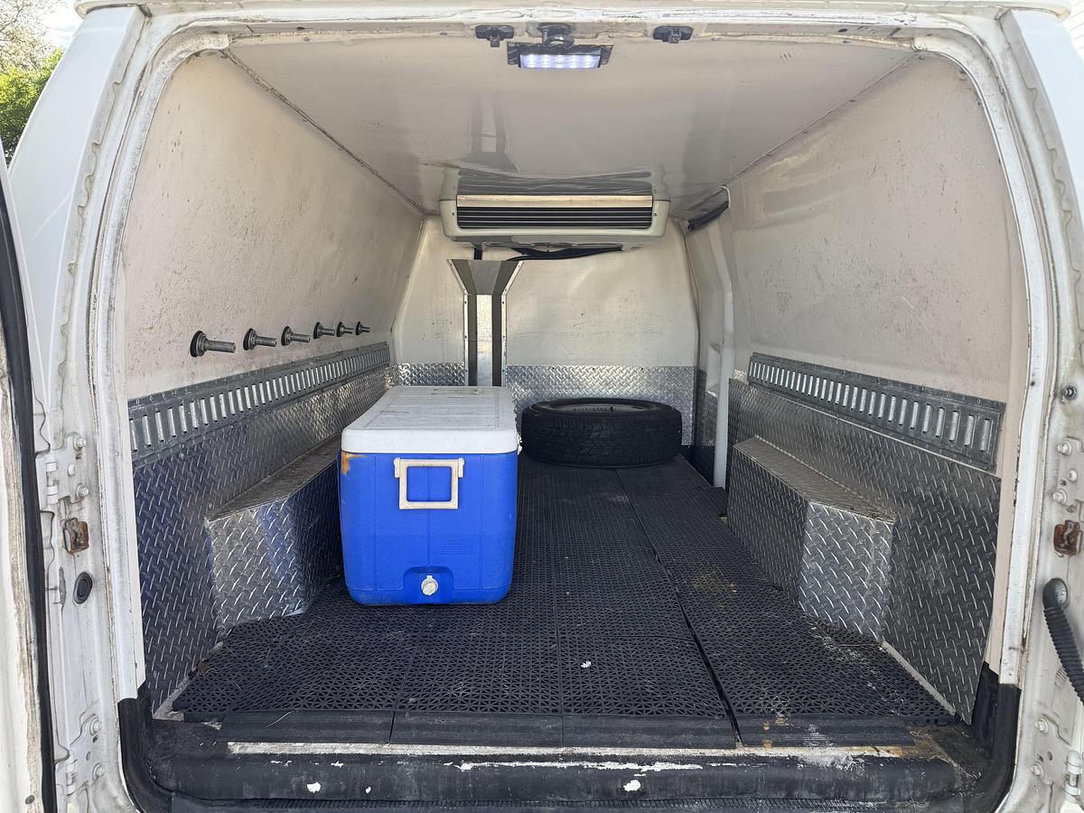 Used 2006 FORD ECONOLINE VAN E-150