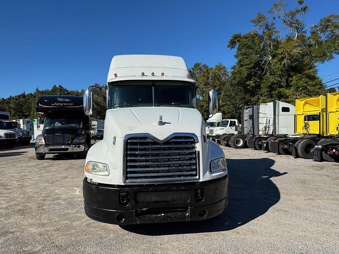 Used 2013 MACK CXU 613
