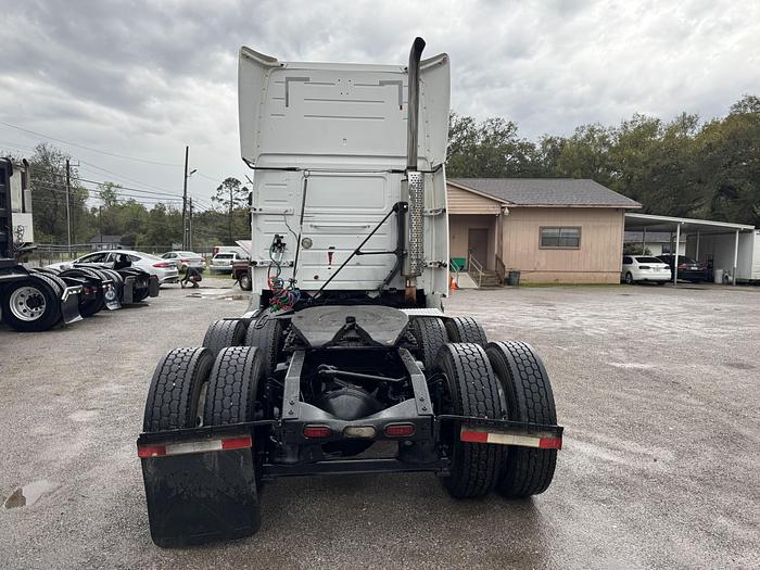 Used 2003 VOLVO VNL 64T
