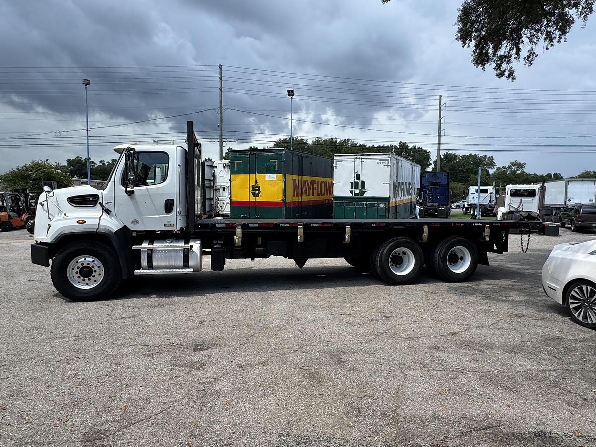 Used 2016 Freightliner® 108SD