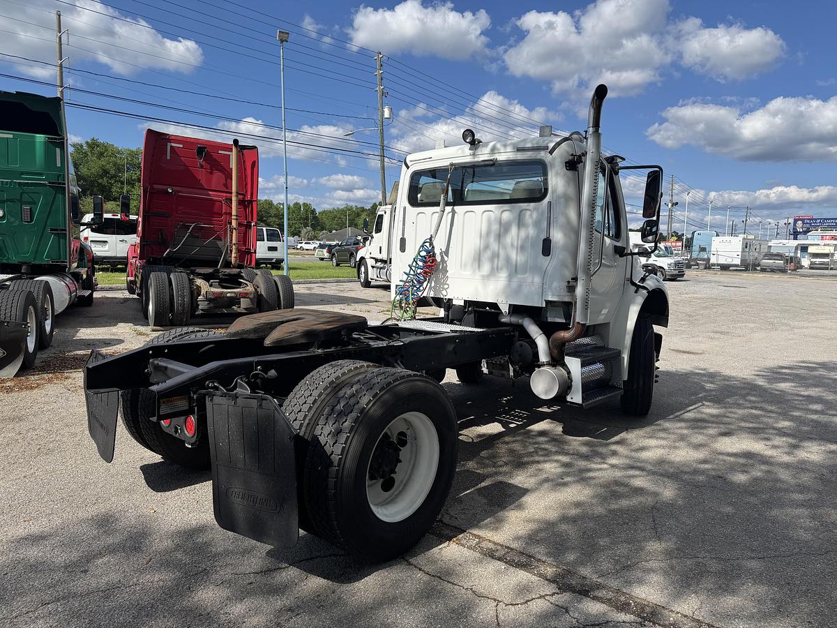 Used 2008 Freightliner® M2 106