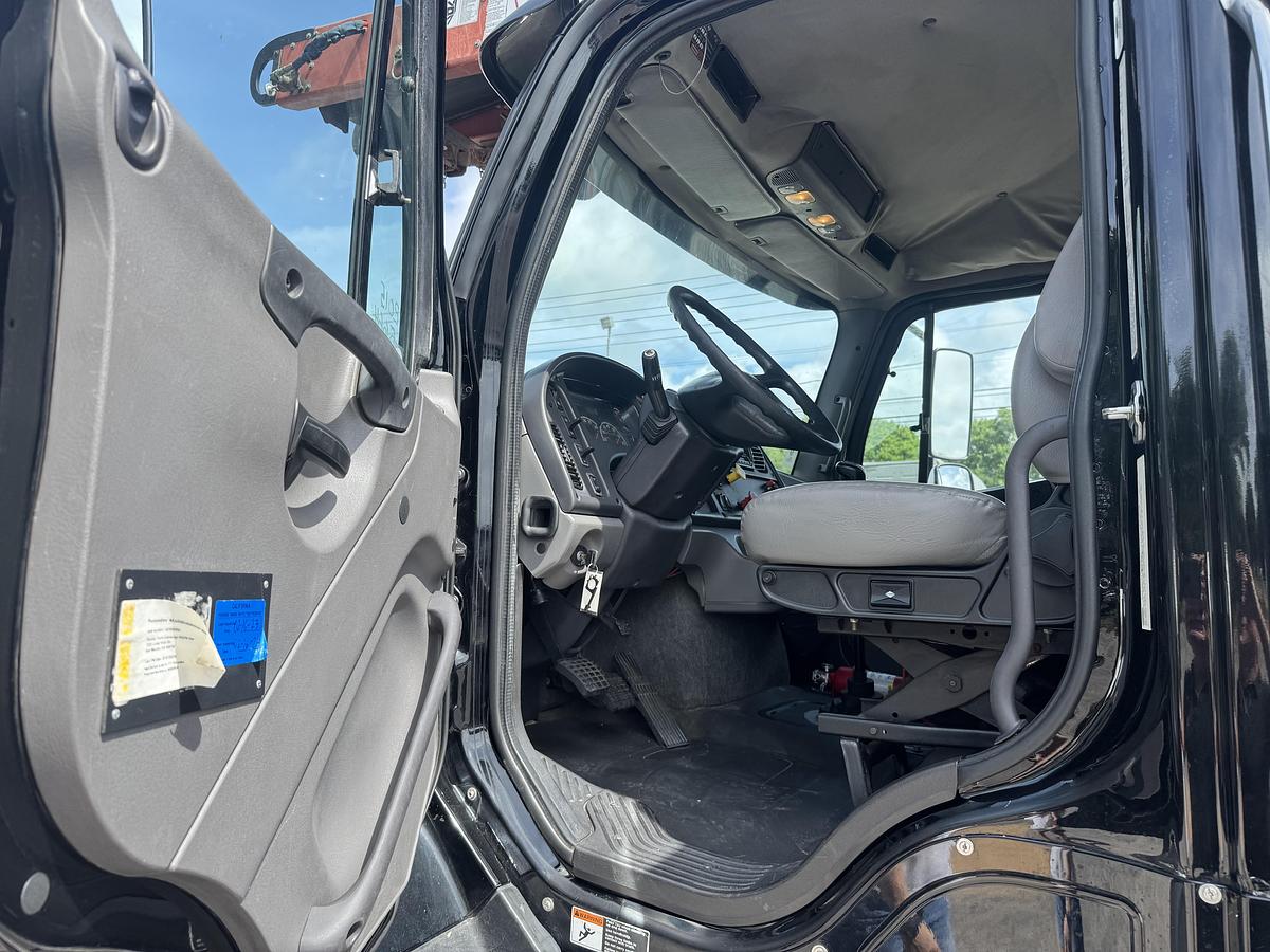 Used 2015 Freightliner® 114SD