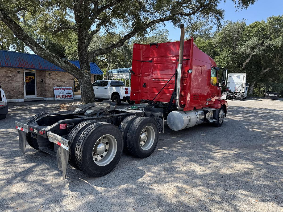 Used 2013 VOLVO VNL 64T