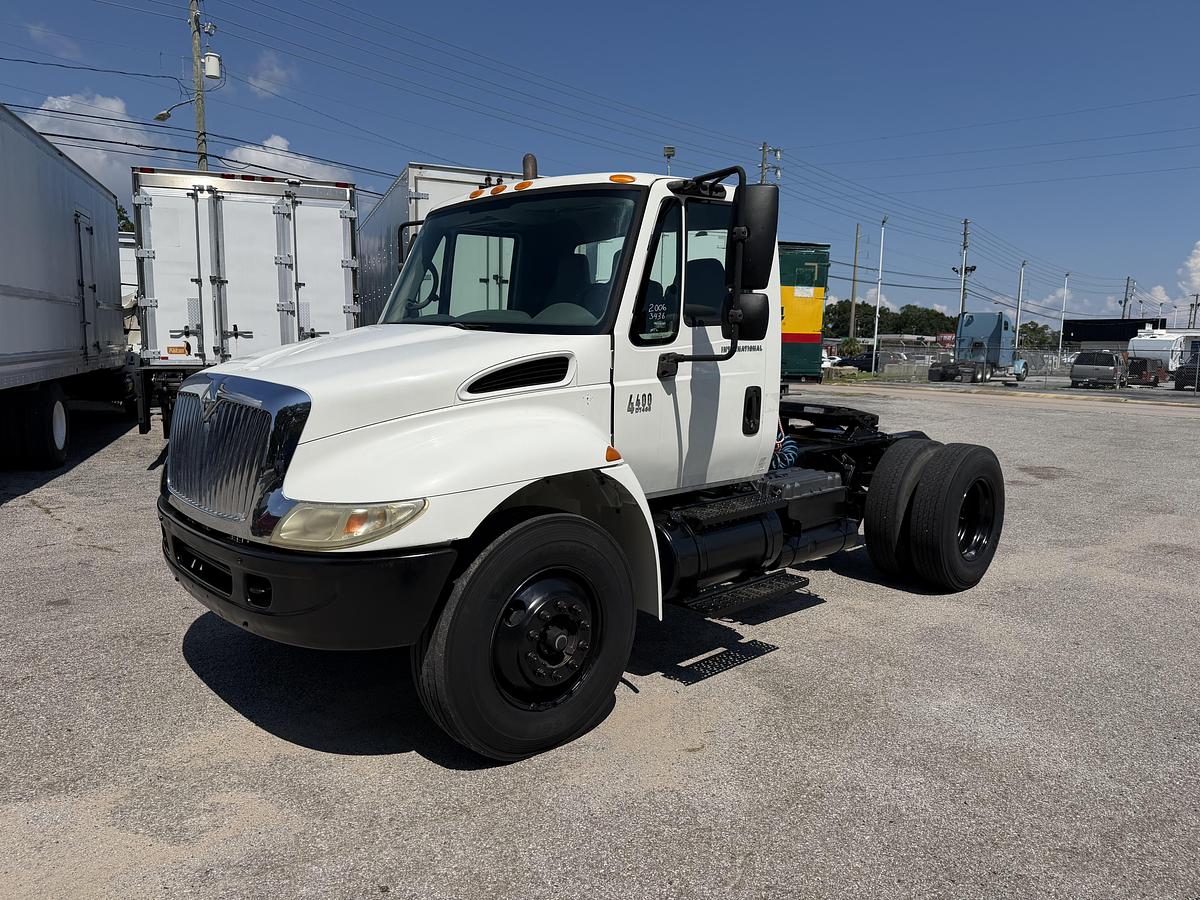 Used 2007 INTERNATIONAL 4400