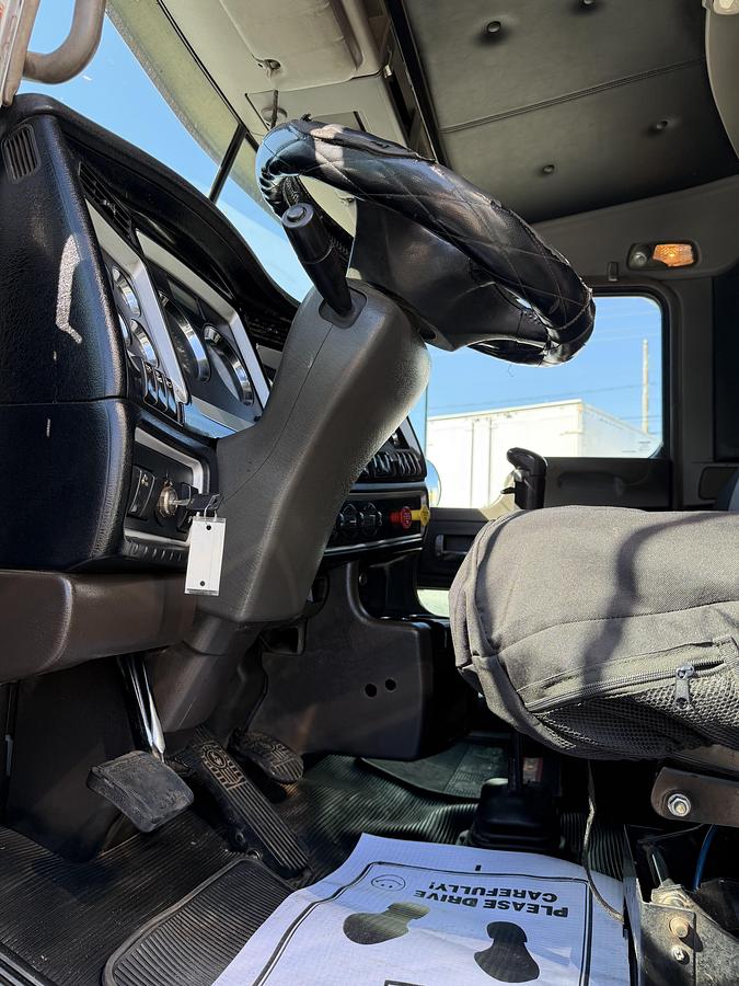 Used 2013 KENWORTH W900L