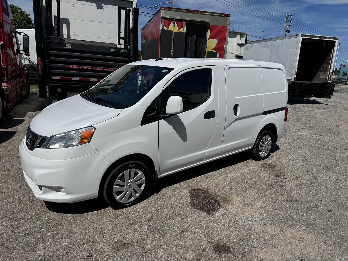 Used 2015 NISSAN NV200 SV
