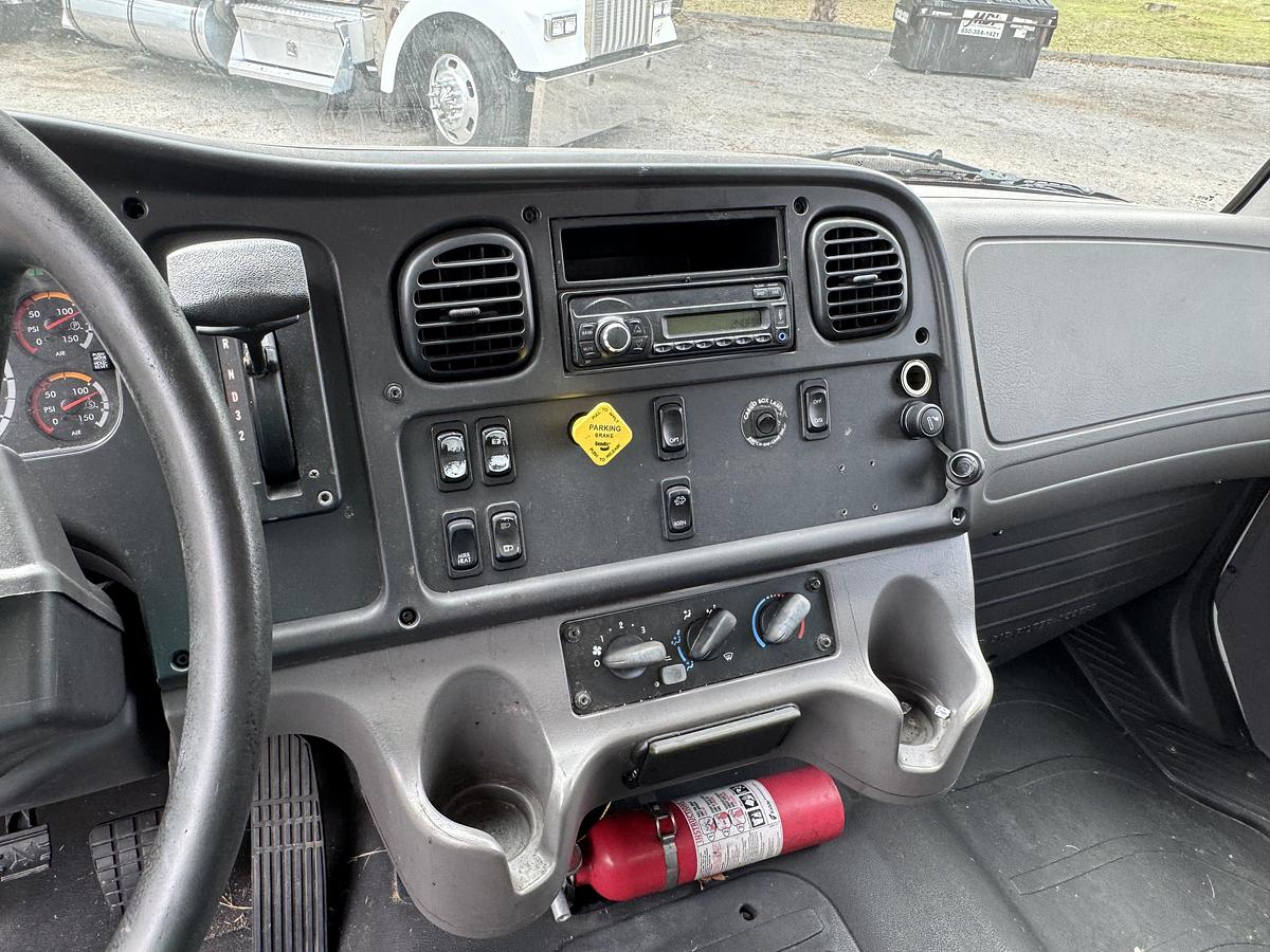 Used 2016 Freightliner® M2 106