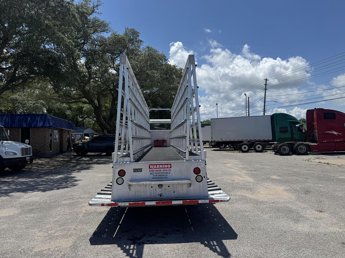 Used 2012 PETERBILT 330