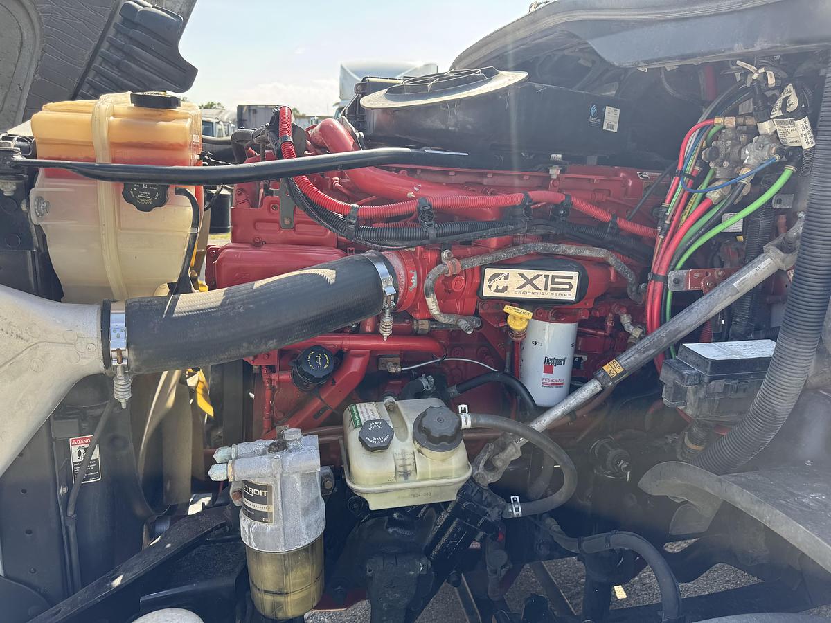 Used 2019 Freightliner® CASCADIA