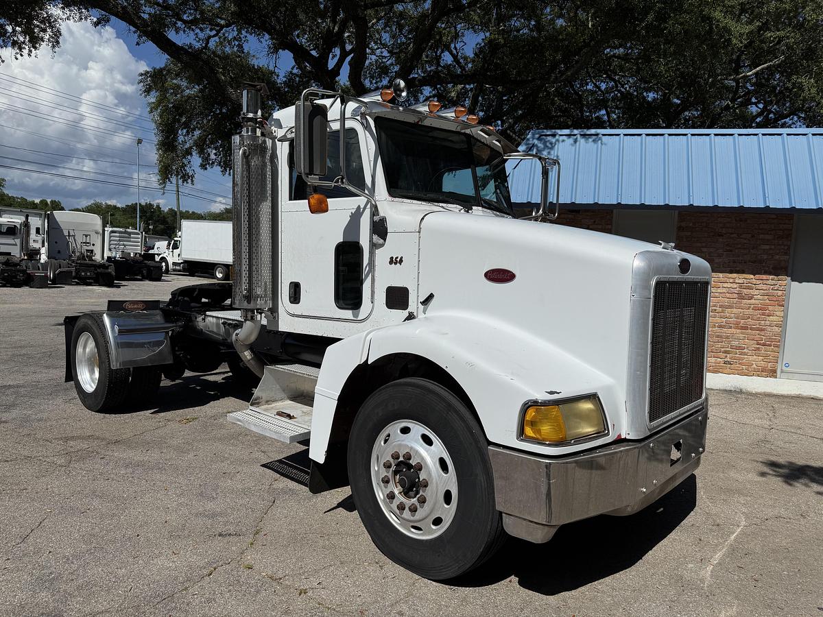 Used 2006 Peterbilt 385
