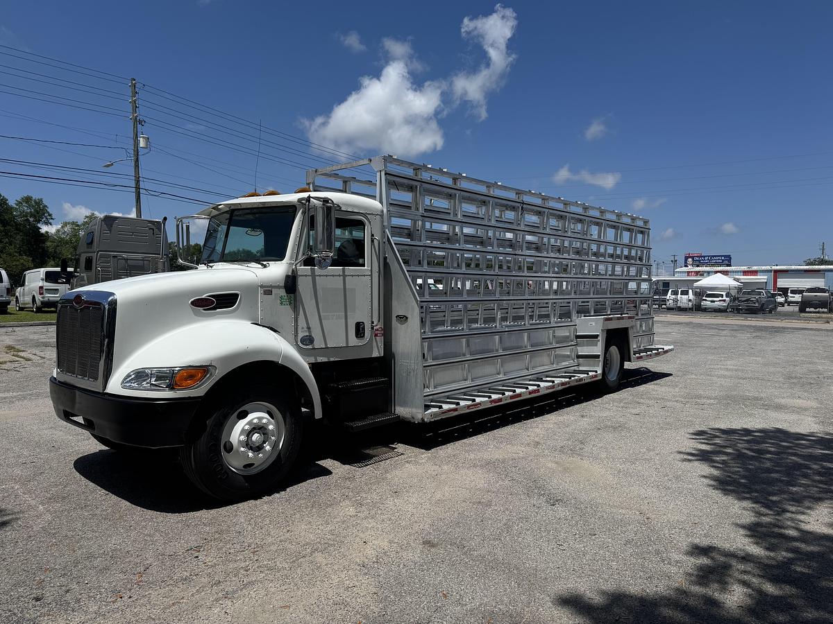 Used 2012 PETERBILT 330