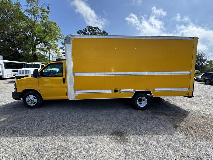 Used GMC SAVANA 3500