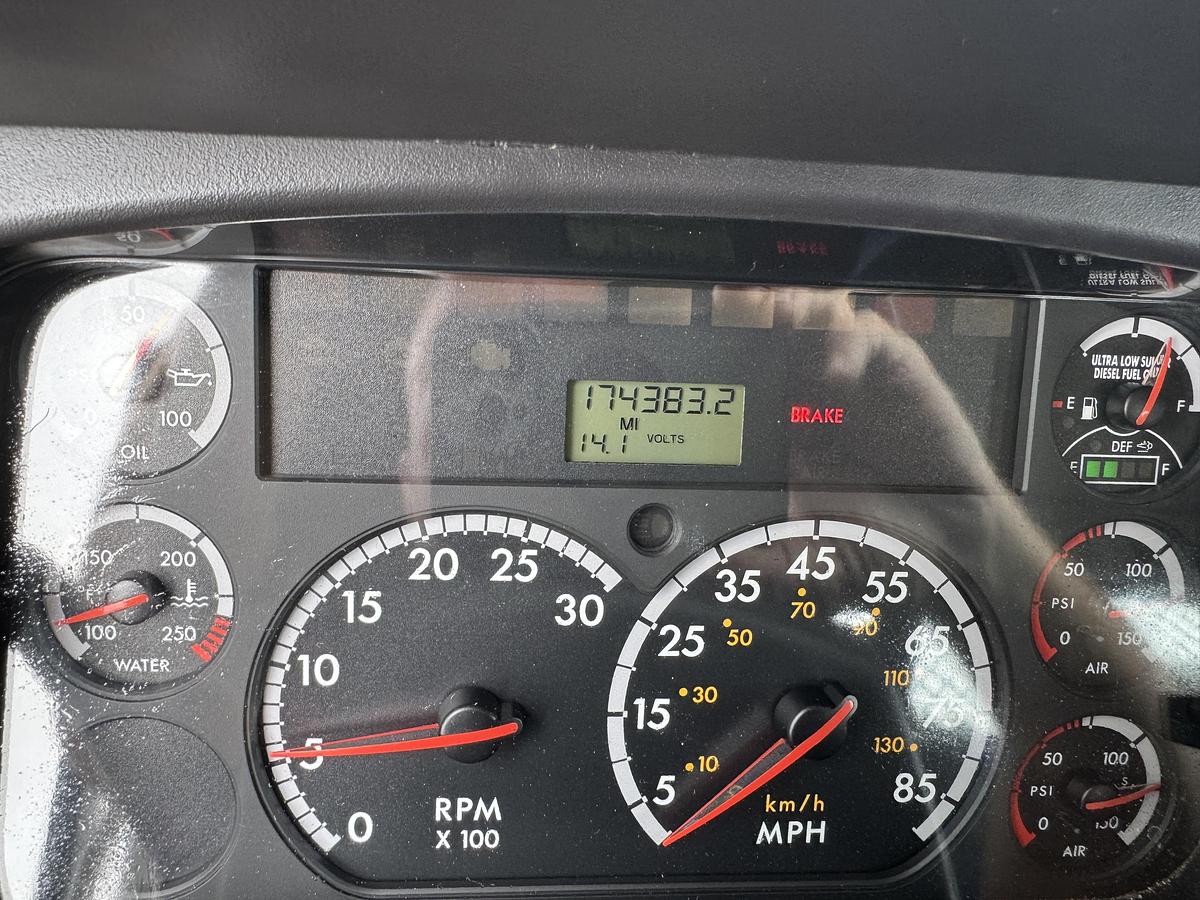 Used 2013 Freightliner 114SD