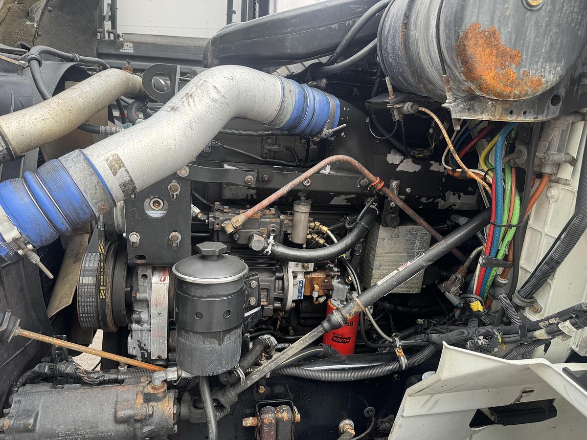 Used 2002 International® 9200i