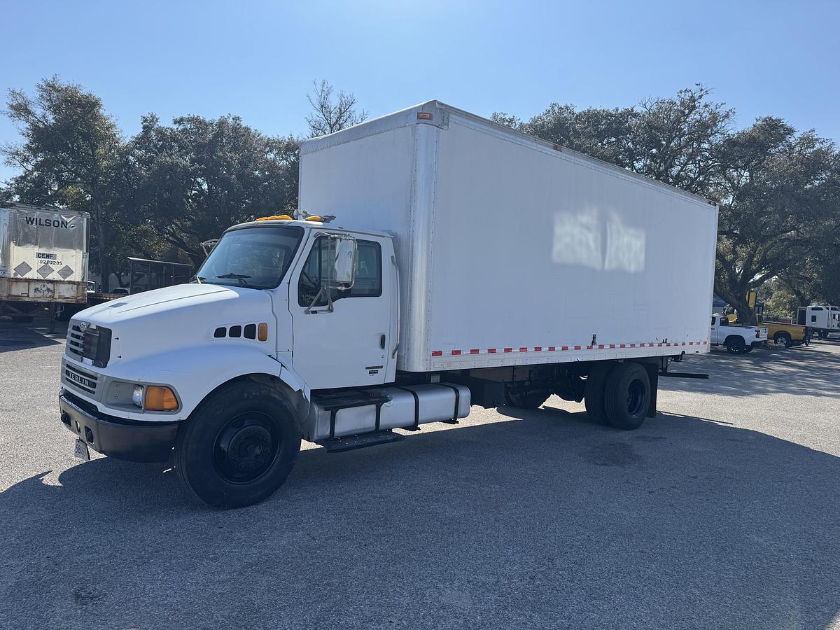 Used 2006 STERLING ACTERRA