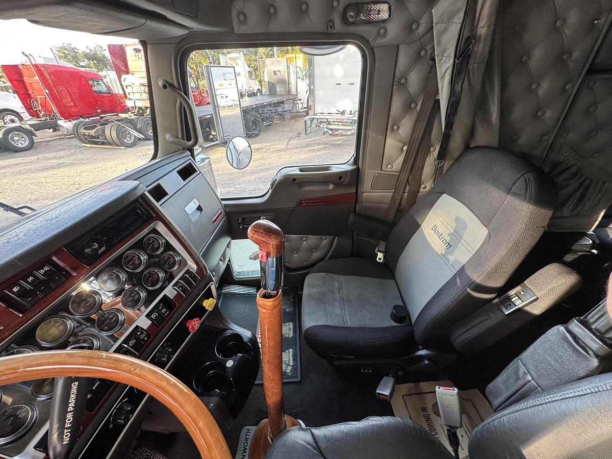 Used 2007 KENWORTH W900L