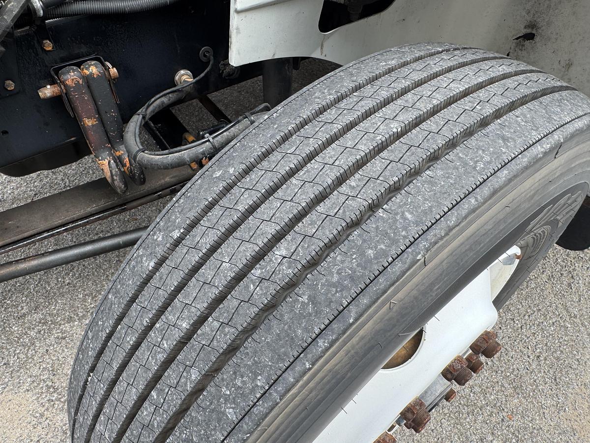 Used 2002 International® 9200i