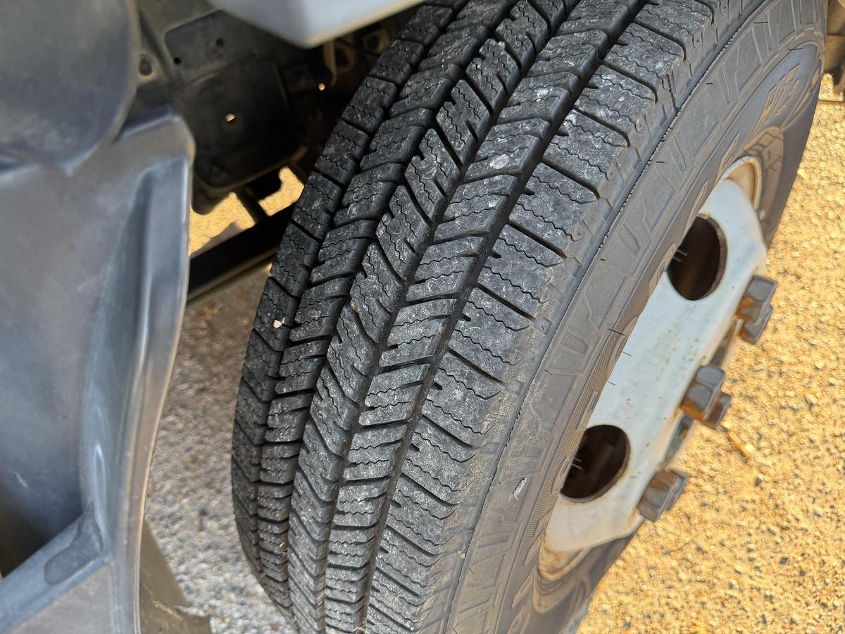 Used 2012 ISUZU NPR HD