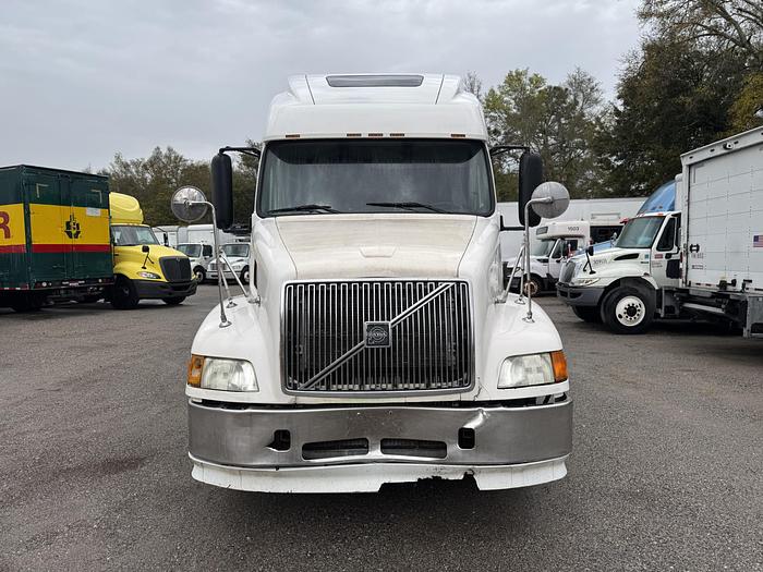 Used 2003 VOLVO VNL 64T