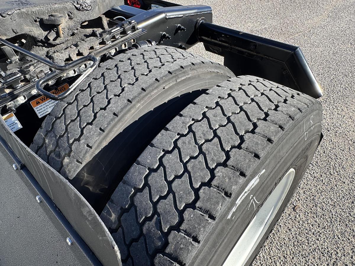 Used 2019 Freightliner® CASCADIA