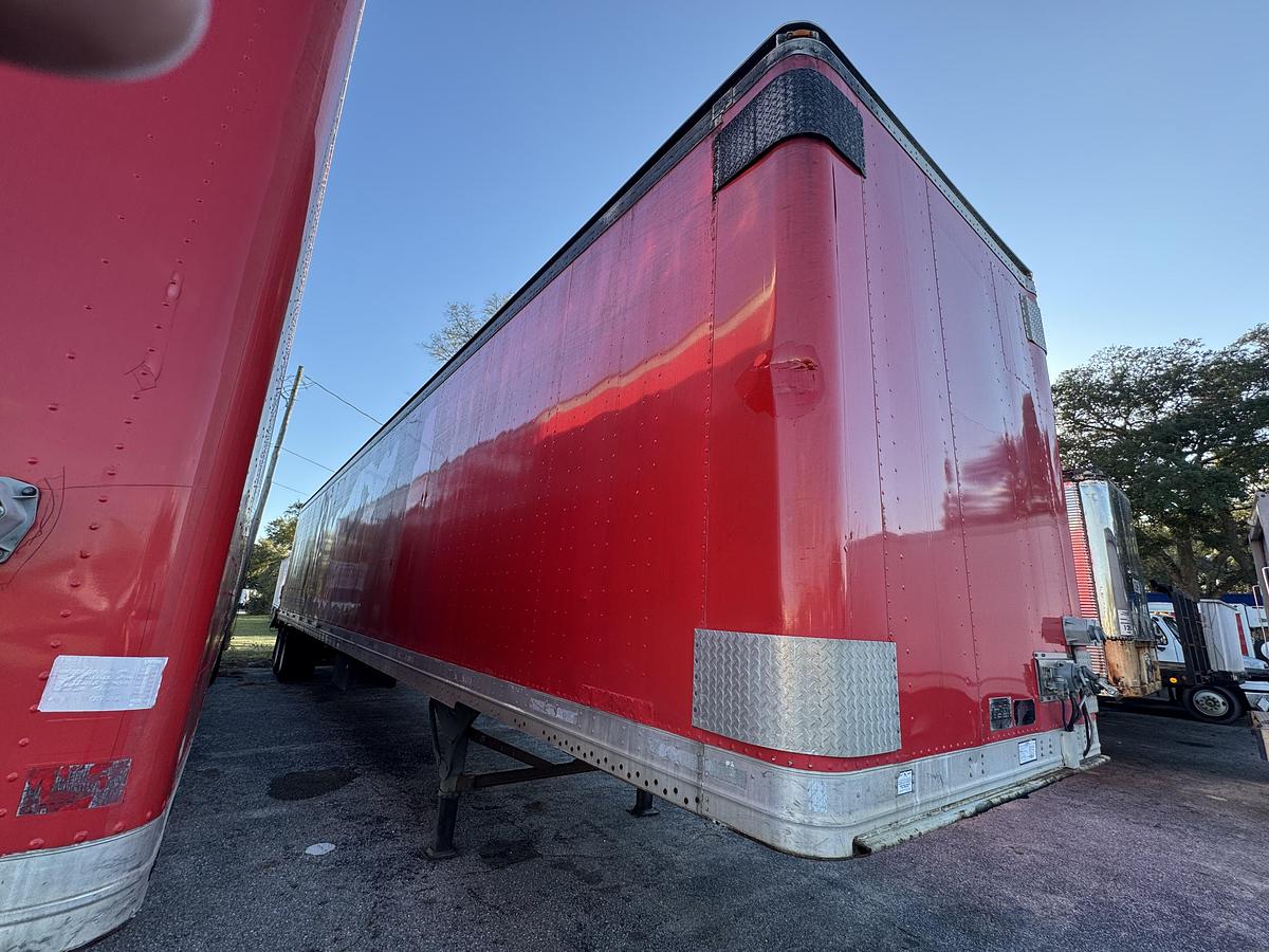 Used 2005 GREAT DANE 53FT DRYVAN TRAILERS WITH LIFTGATES