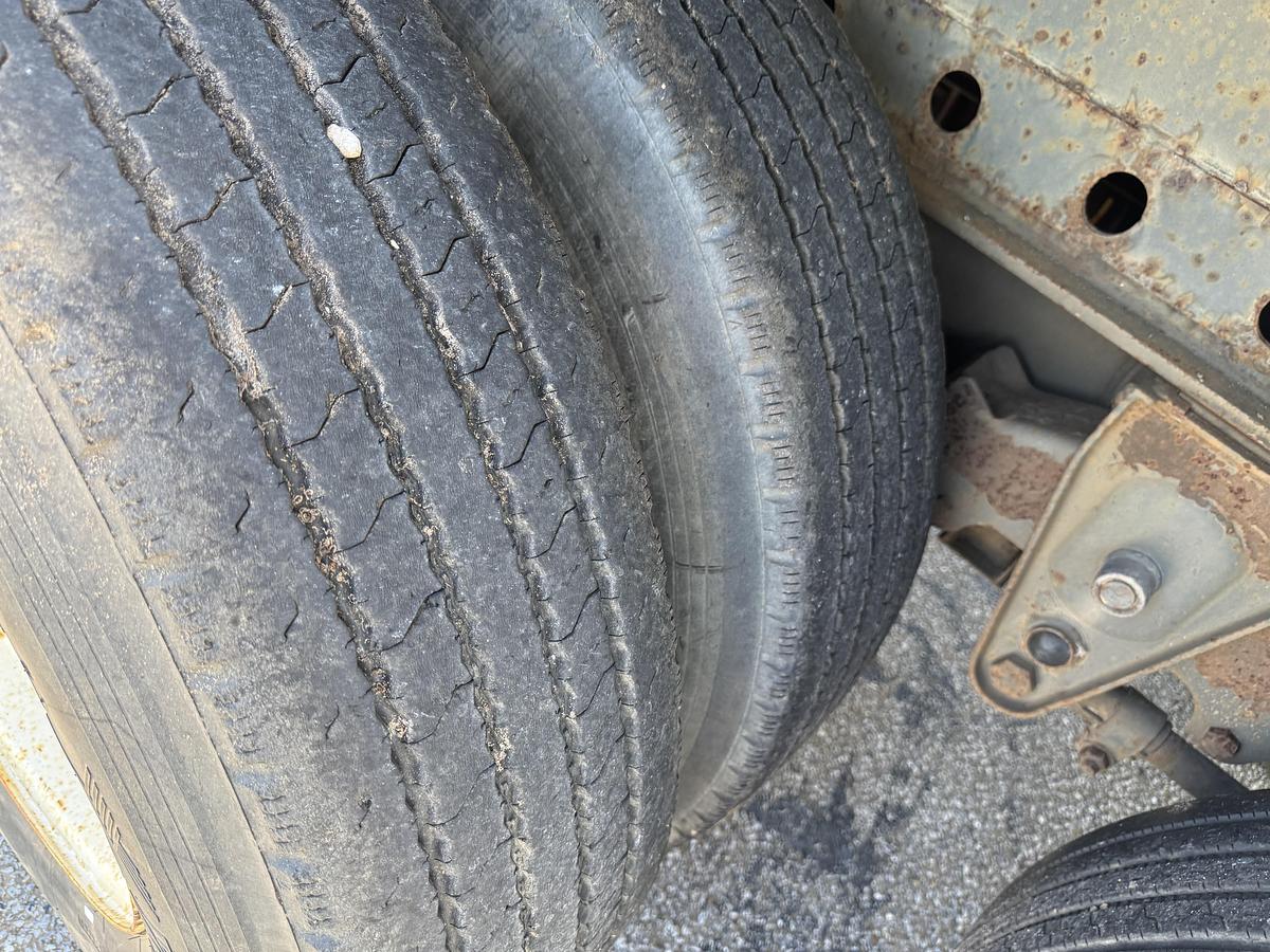 Used 2000 Dorsey Flatbed