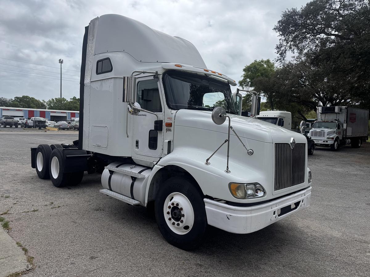 Used 2002 International® 9200i