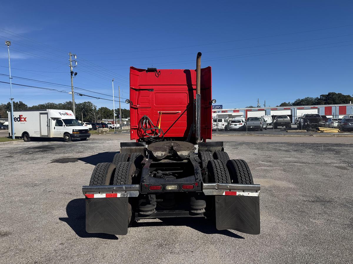 Used 2013 VOLVO VNL 64T
